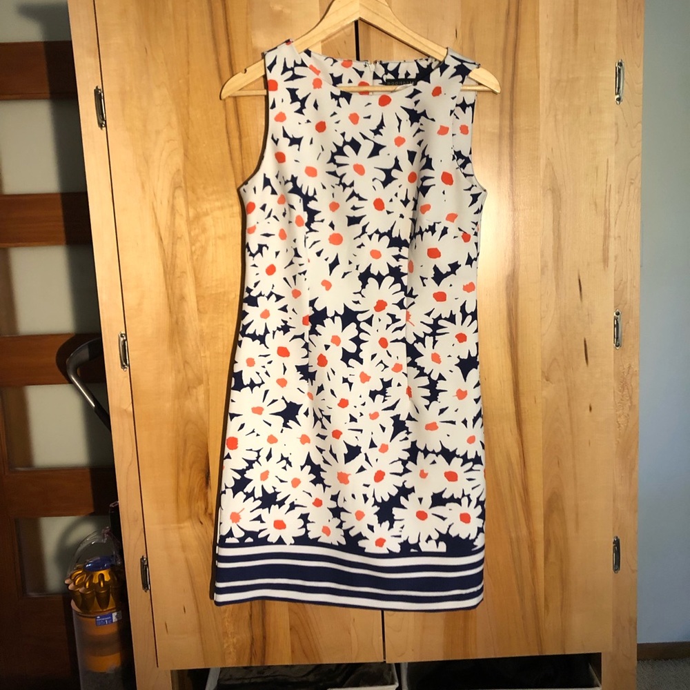 Floral shift dress